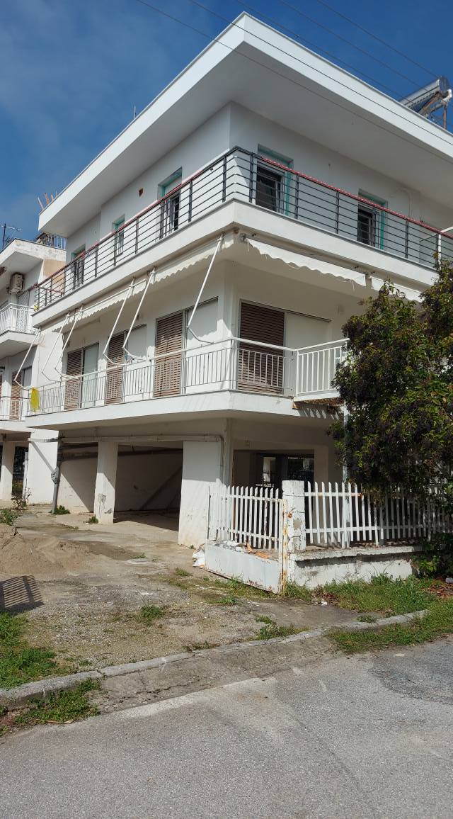 Dionisos Beach apartmani