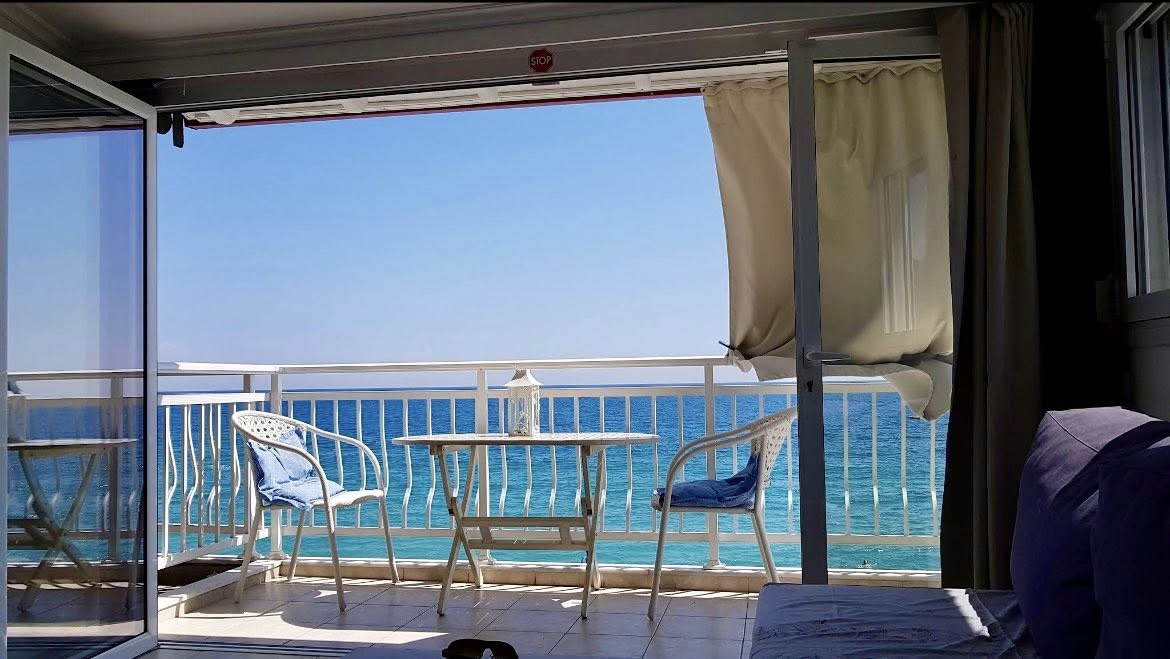 leptoakria-apartmani-na-plazi