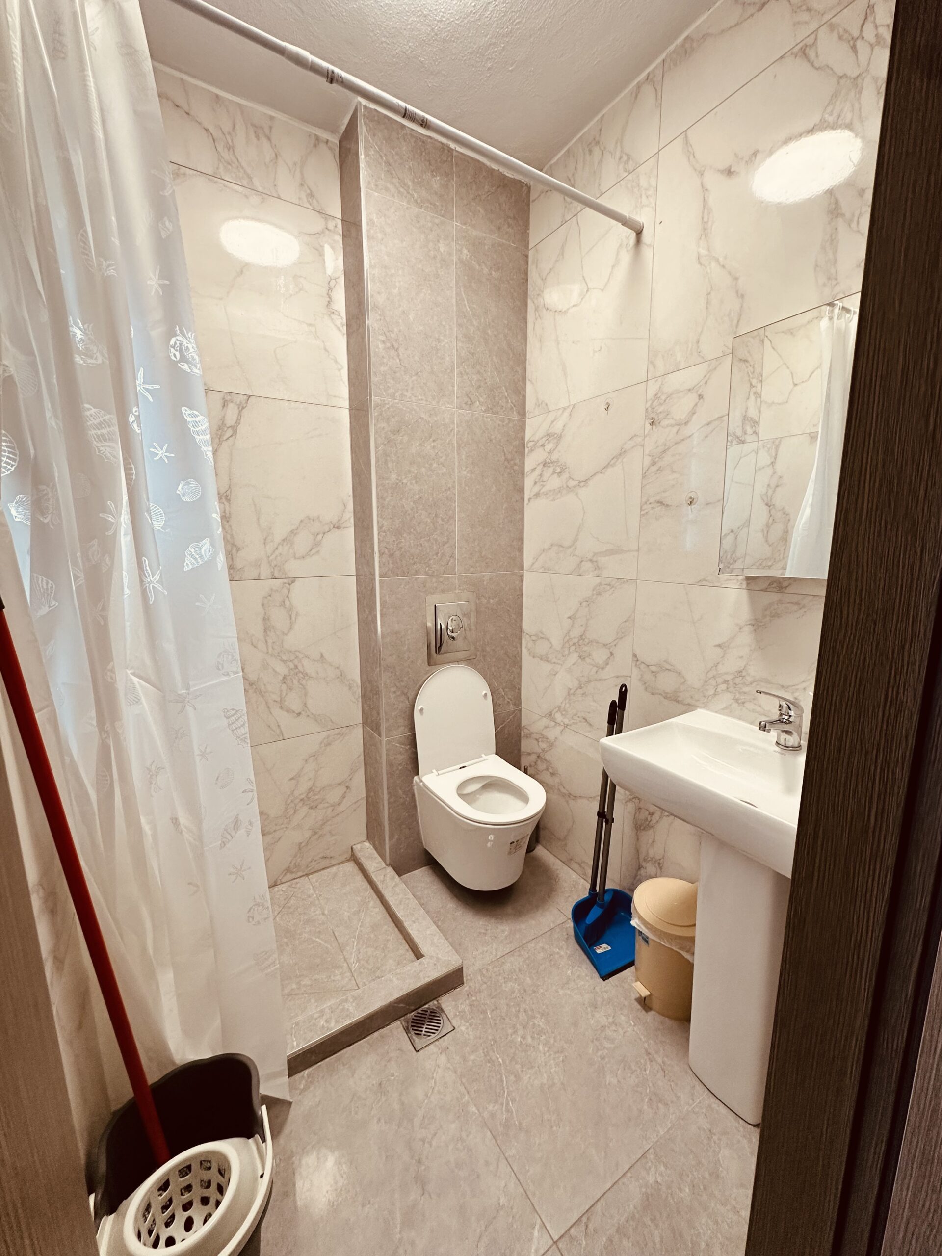 Vila Axilleas, Paralija