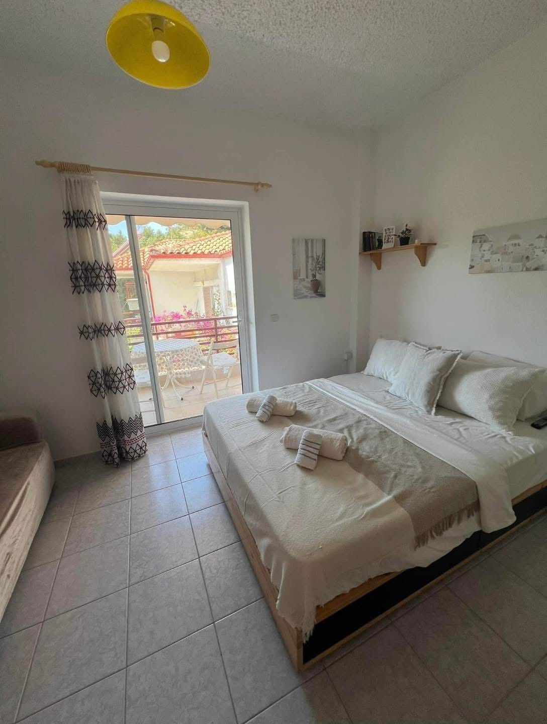 Costal Oasis Polihrono