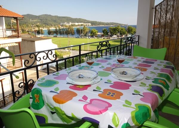 Vila Janis Neos Marmaras