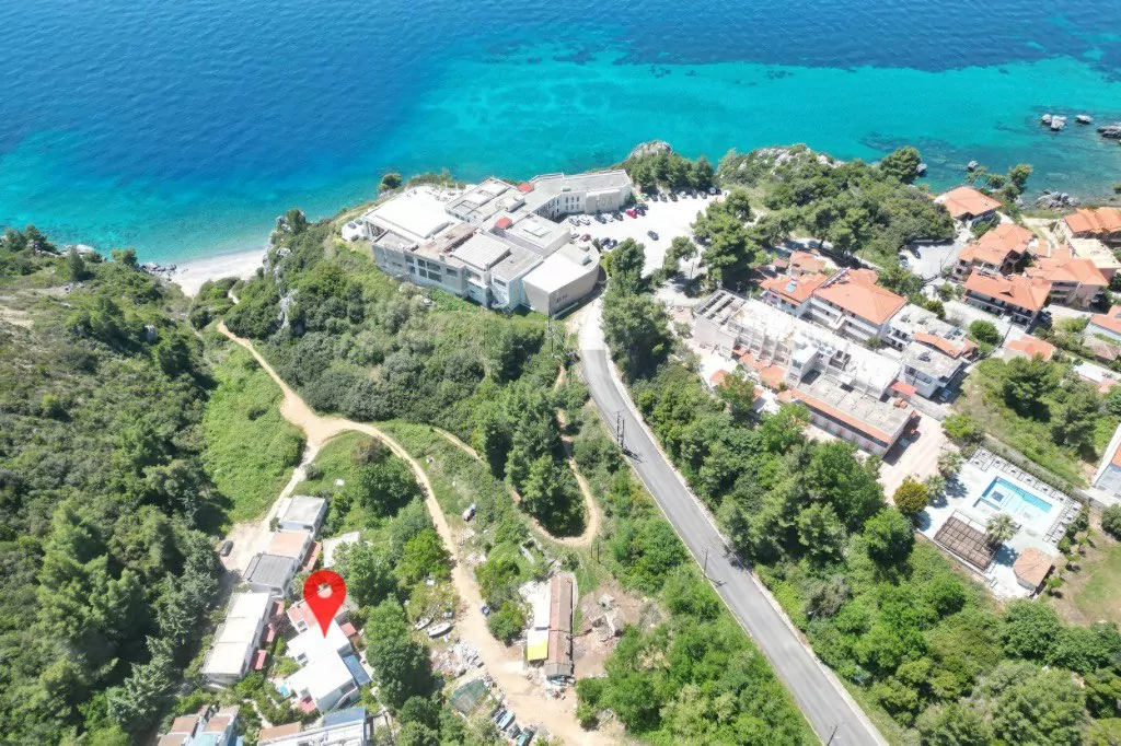 Feni Traditional House Loutra