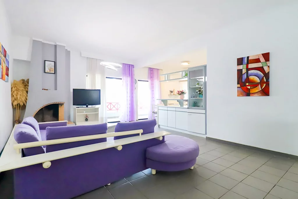 Kelifos House First Line Hanioti