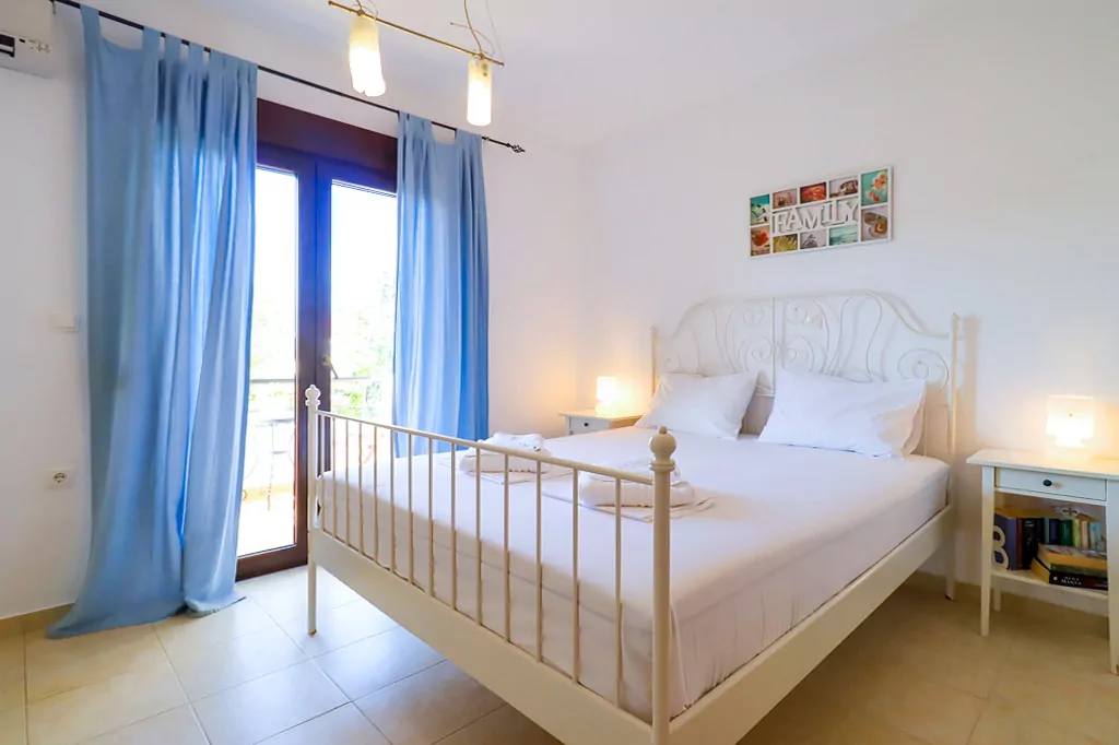 Apollonas Beachfront Apartments Nikiti