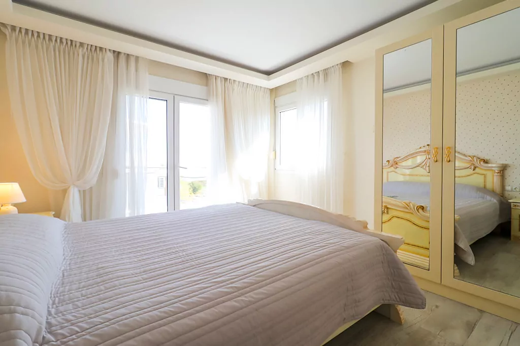 Alkioni First Line Villa Hanioti