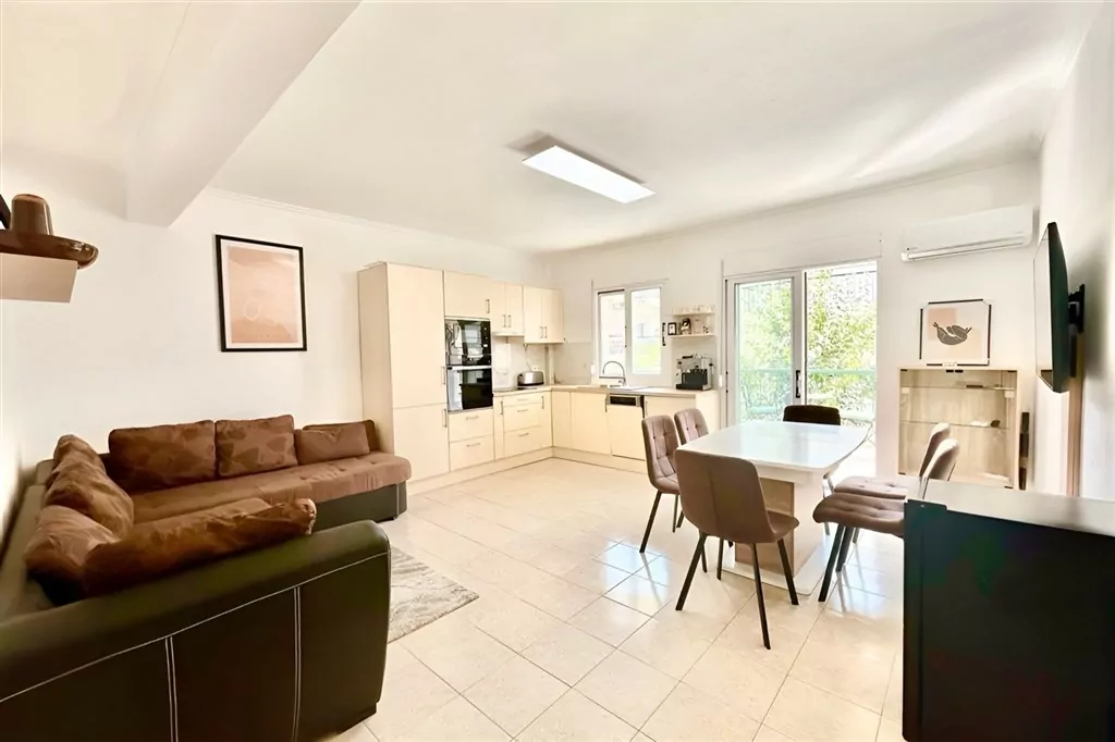 Gabor Apartment Kallithea