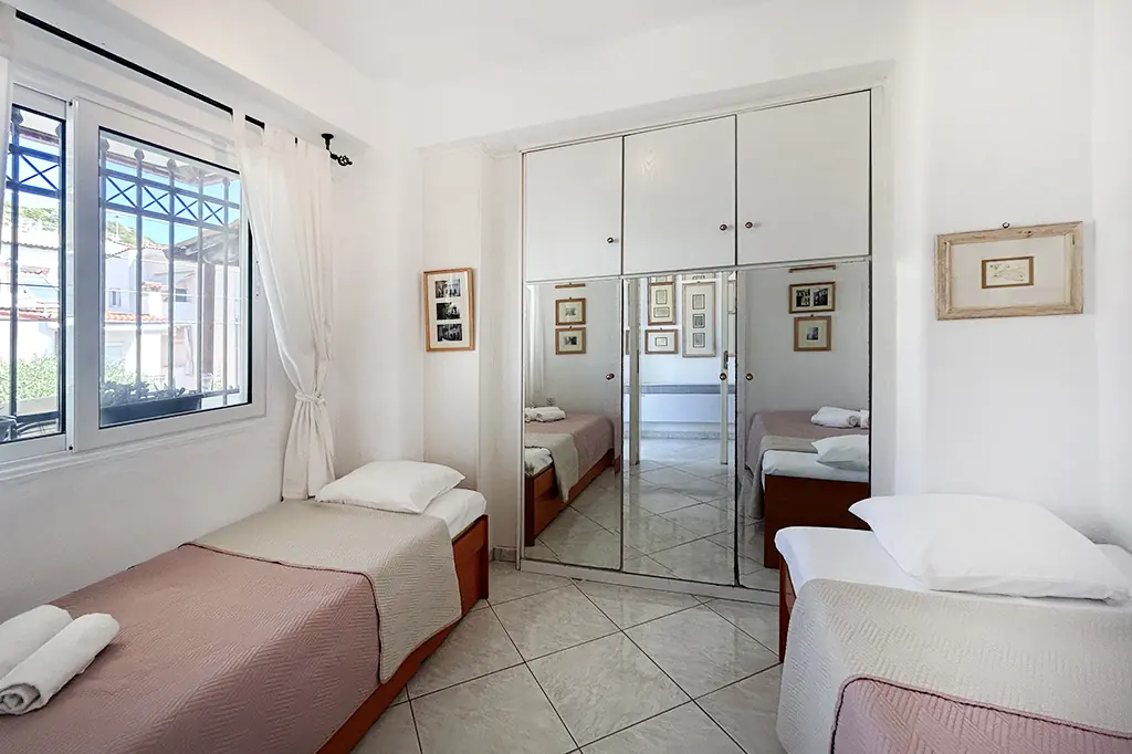 Ourania Apartment Mola Kaliva