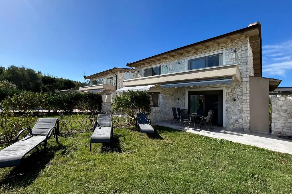 Lithos House Hanioti