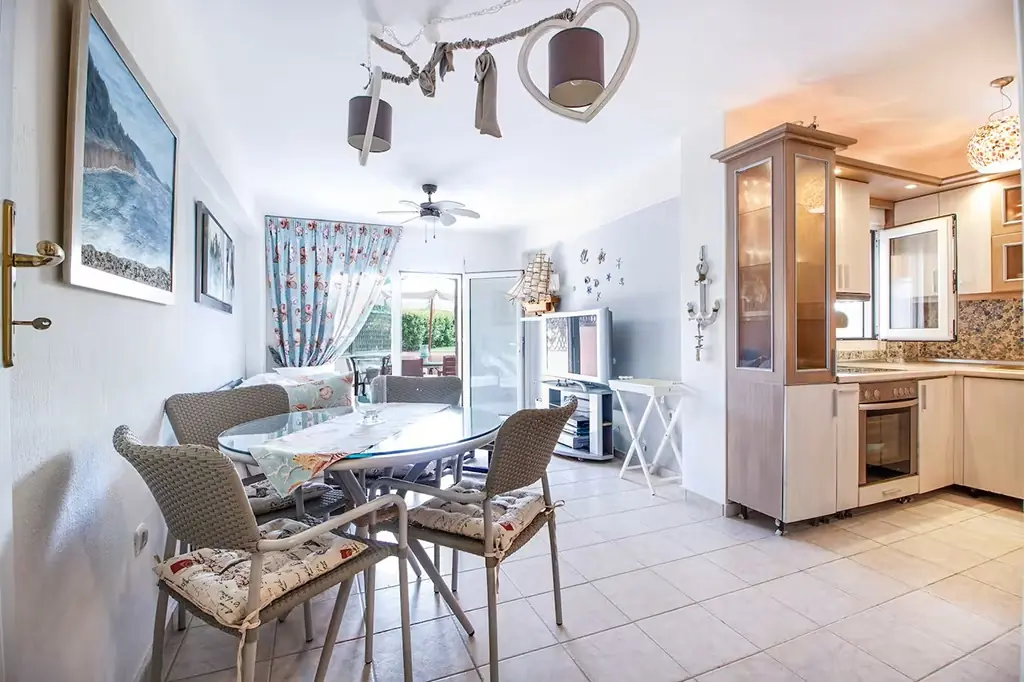 Nerida House Salonikiou Beach