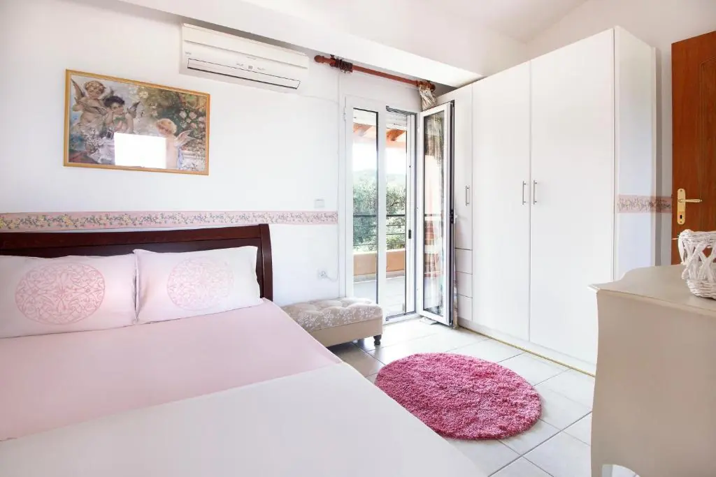 Nerida House Salonikiou Beach