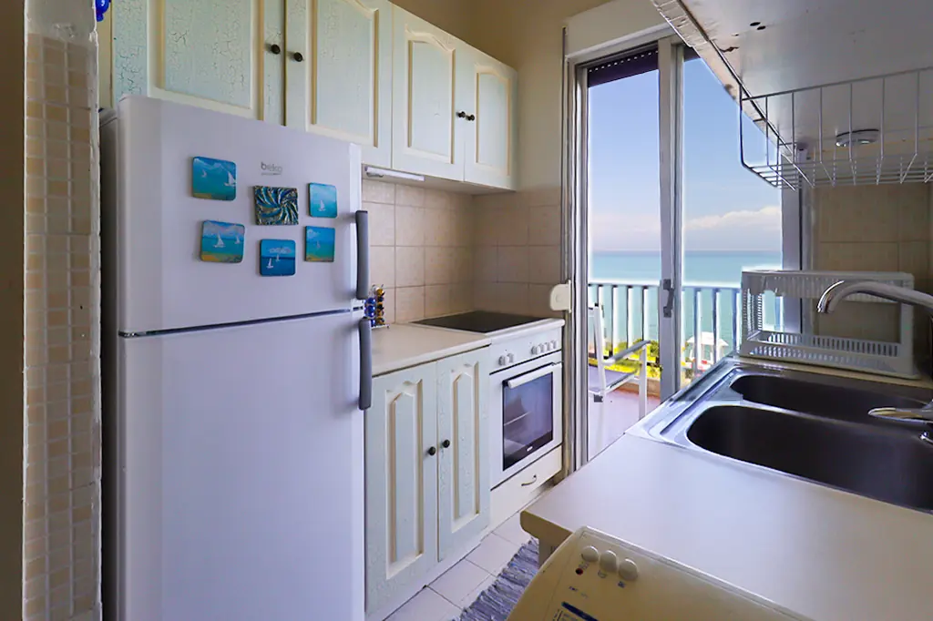 Marilia Seafront Apartment Hanioti