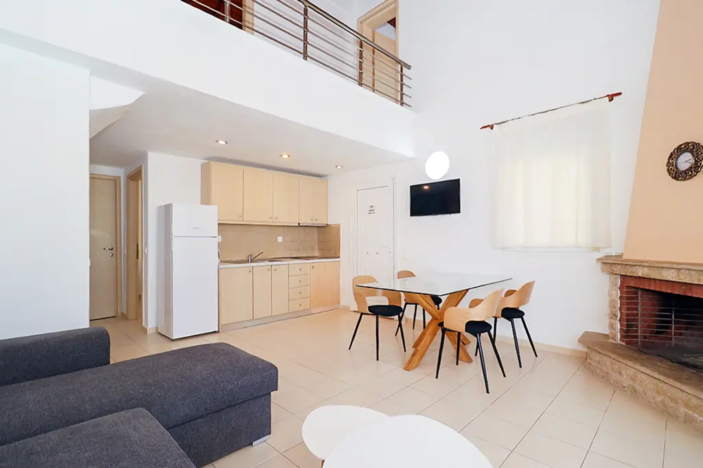 Silvia House Polychrono