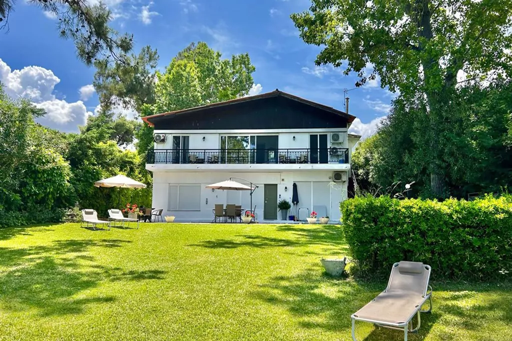 Lefka Sea House Hanioti