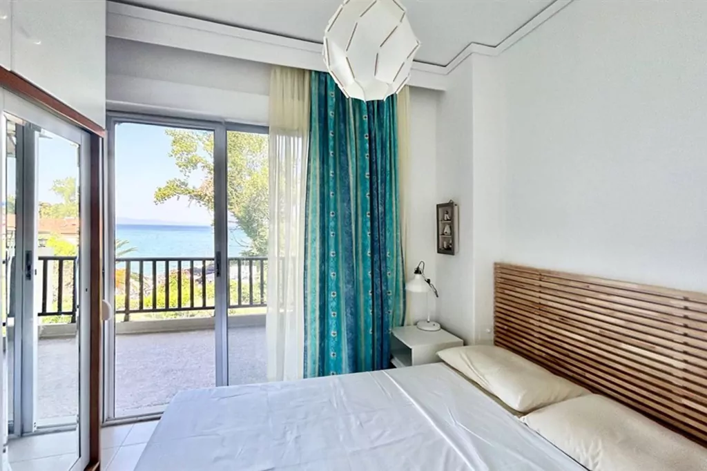 George Seafront Apartment Hanioti