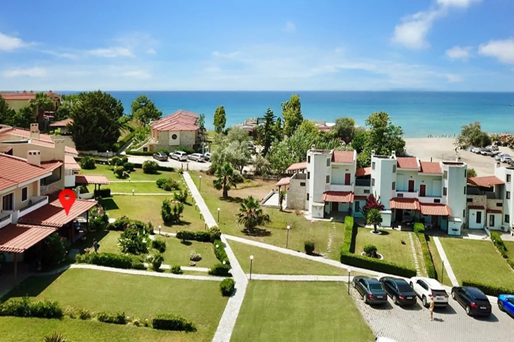 Alexander Beach Villa Fourka