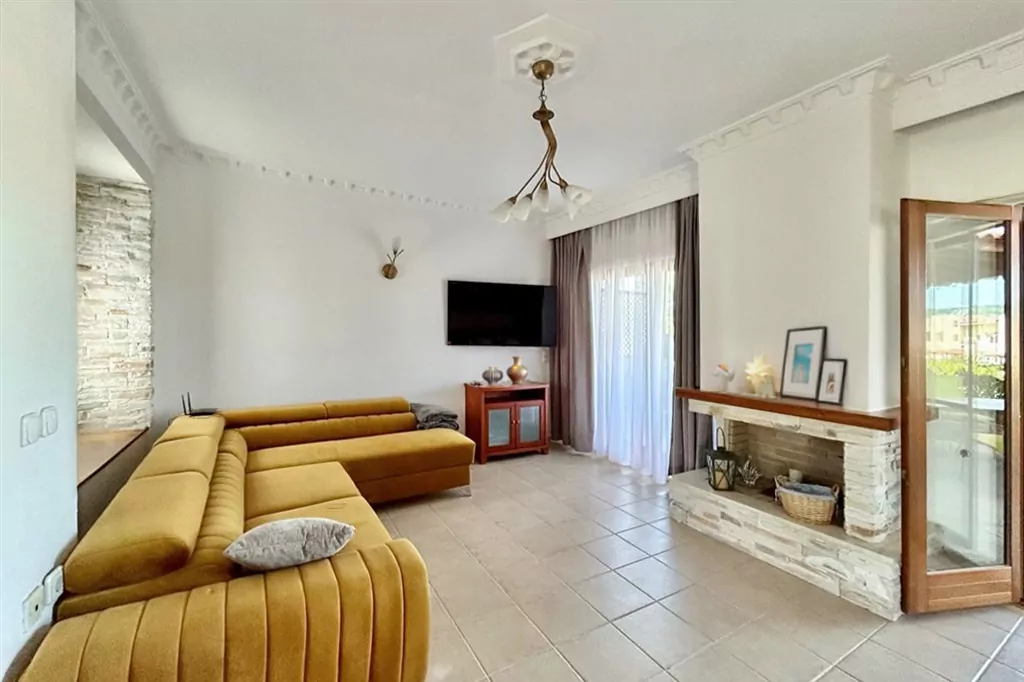 Alexander Beach Villa Fourka