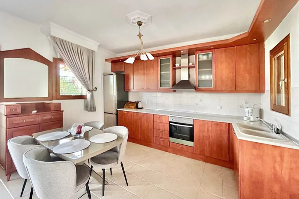 Alexander Beach Villa Fourka