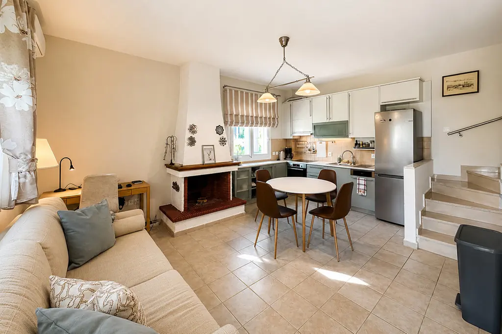 Vila Bora House u Siviriju